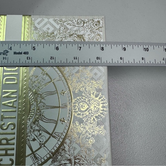 Christian Dior Holiday Box - Picture 6 of 7